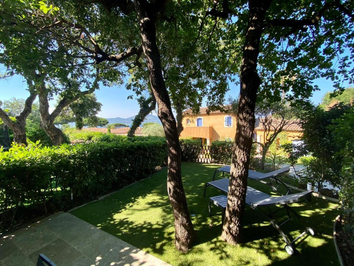 Villa Vue Mer Donnant Sur Le Golfe De St Tropez, 2 Chambres, 6 Pers, Piscine Commune サントロペ エクステリア 写真